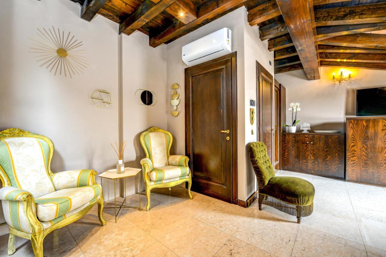 Prestige Suite Sirmione Exteriér fotografie